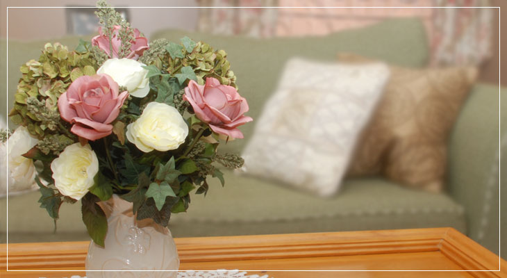 White and Pink Rose Arrangement